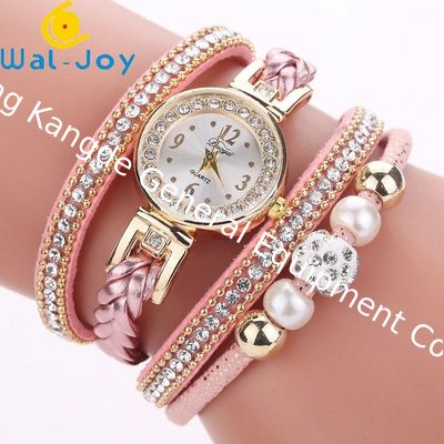 WJ-6963 China Factory Female Fashion Watch Cheap Charming Punk Dress Bracelet Lady Watch Soft Fabric Girl Wristwatch