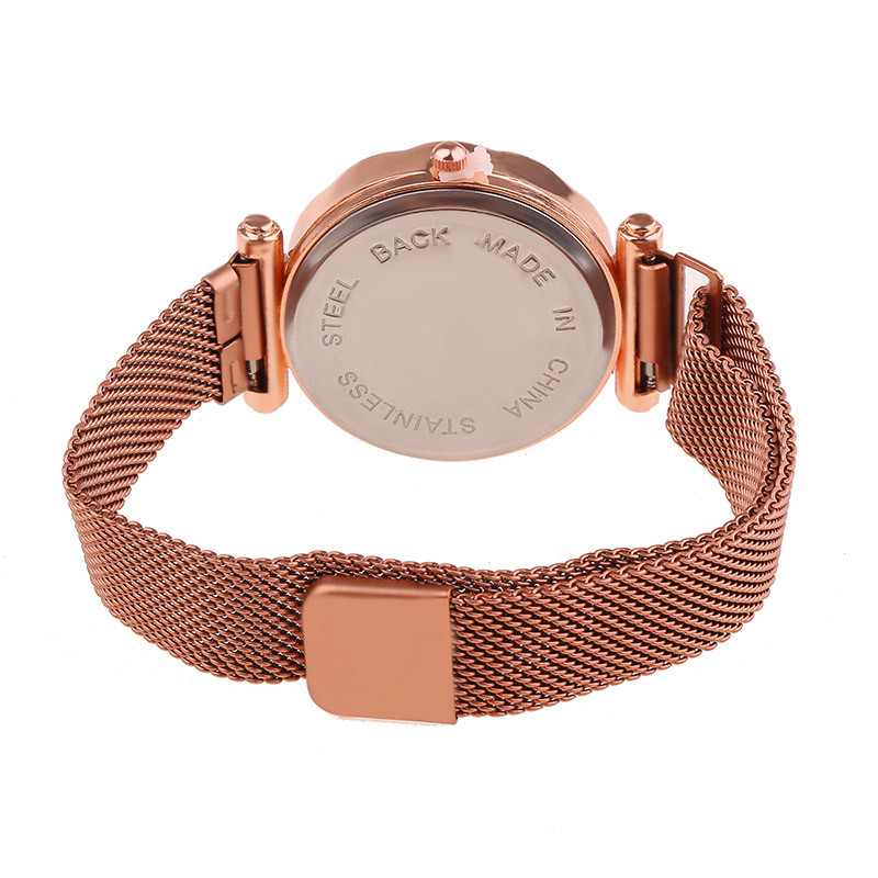 WJ-8578 China Wholesale Cheap Alloy Case Gold Crystal Women Stainless Steel Mesh Band Magnetic Watch