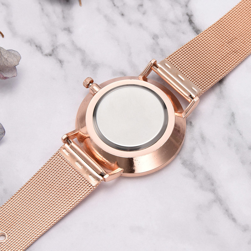 WJ-8377 Men Hand Stainless Steel Band Mesh Watch